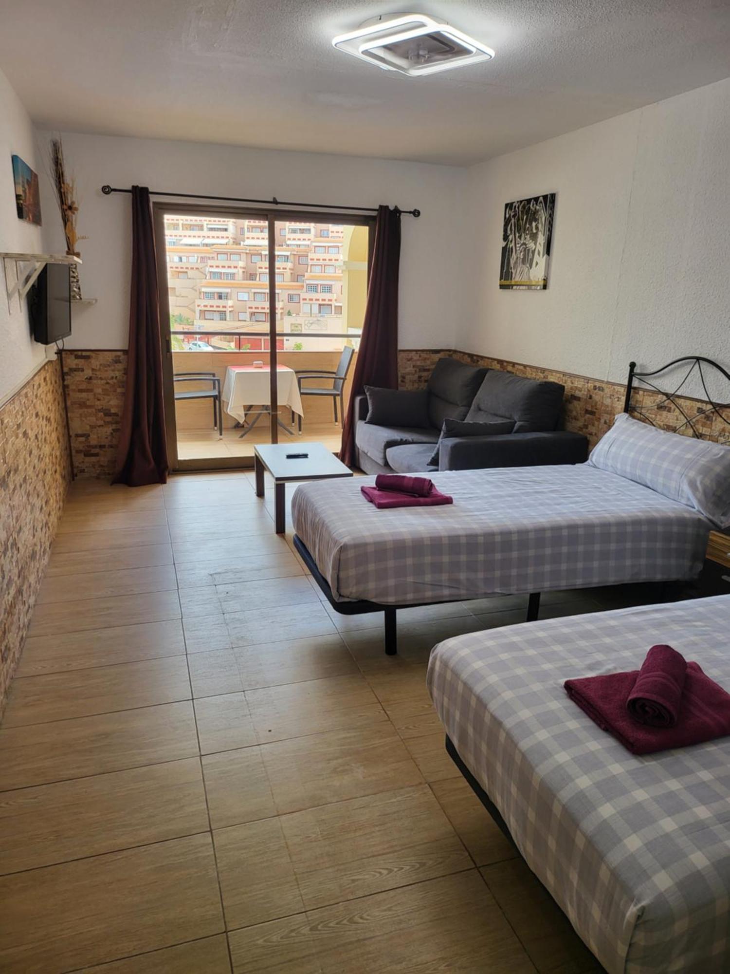 Tropic Apartments En Castle Harbour Los Cristianos  Buitenkant foto