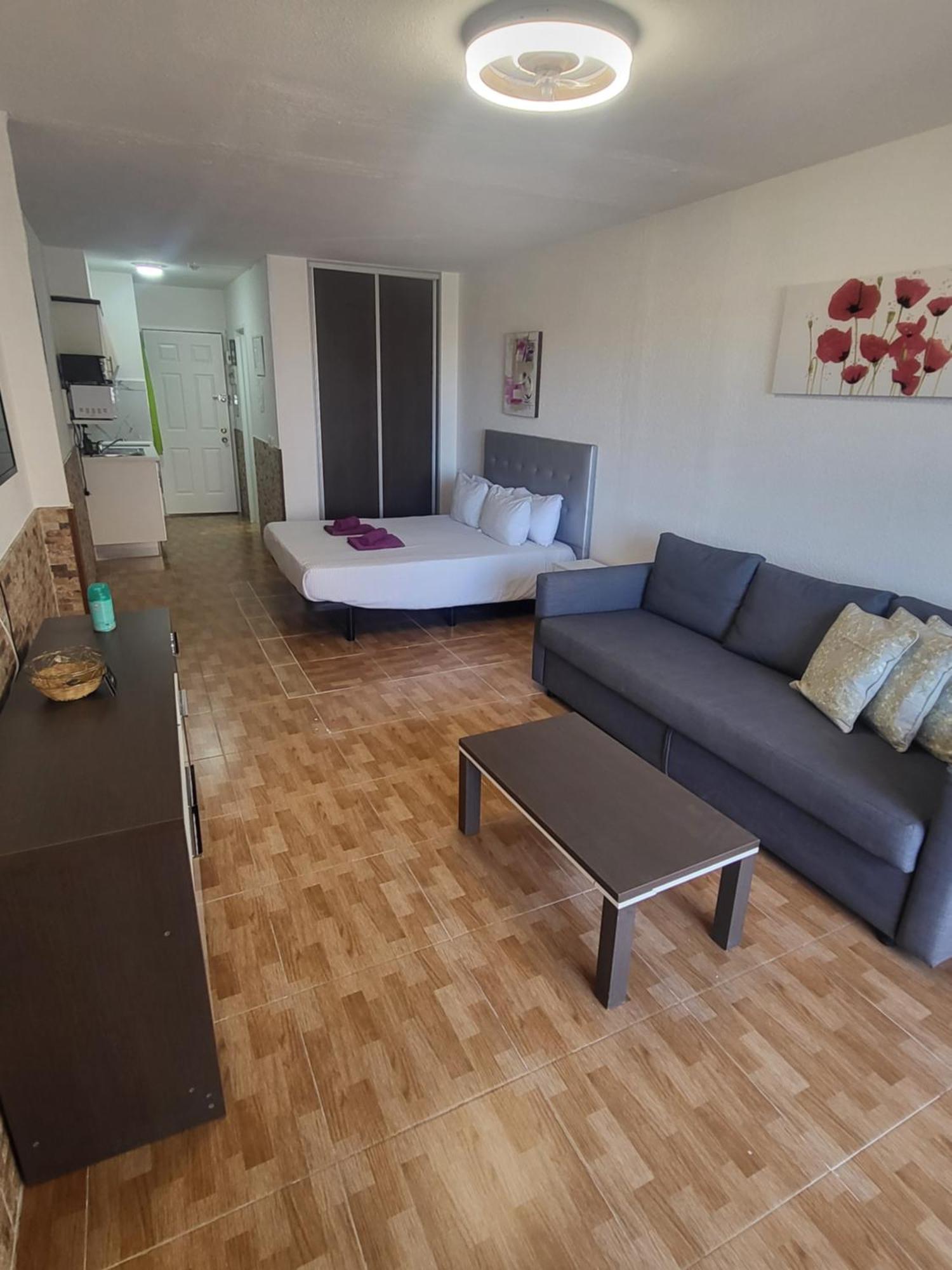 Tropic Apartments En Castle Harbour Los Cristianos  Buitenkant foto